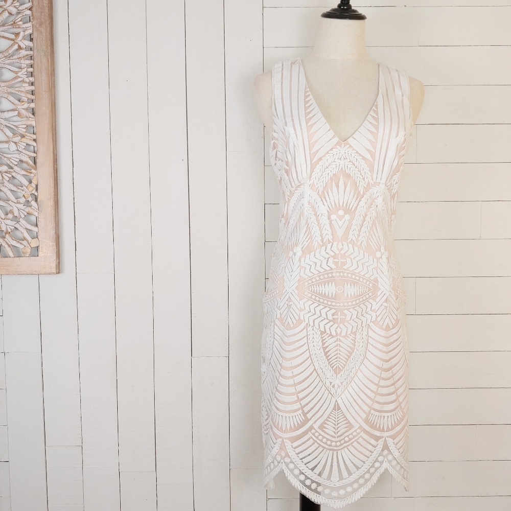 Bardot White/Nude Sheath Sleeveless Lace Dress Size 4/XS